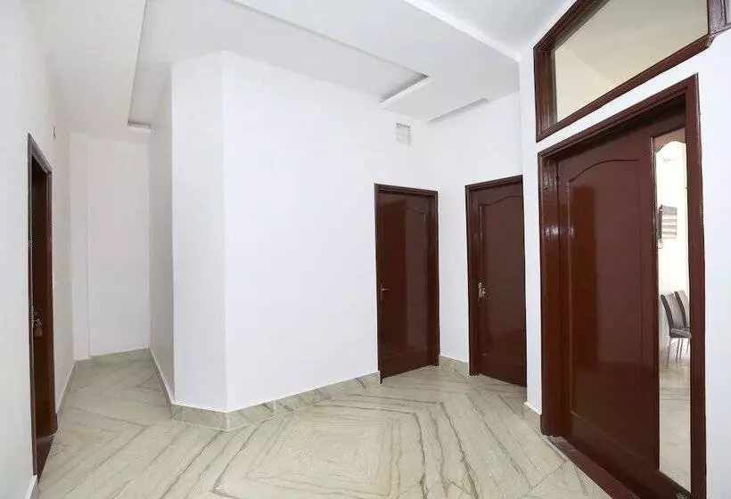 هتل Oyo 24666 Samar Residency