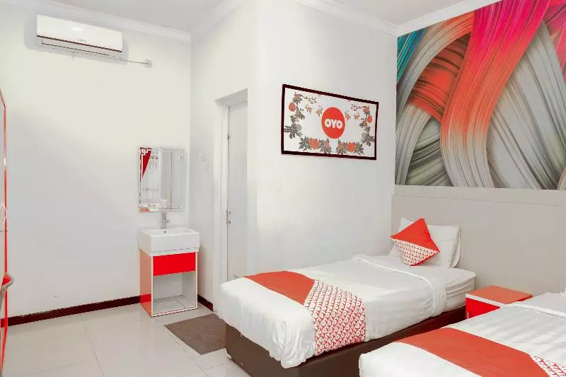 ホテル Syariah Guest House Karanglo
