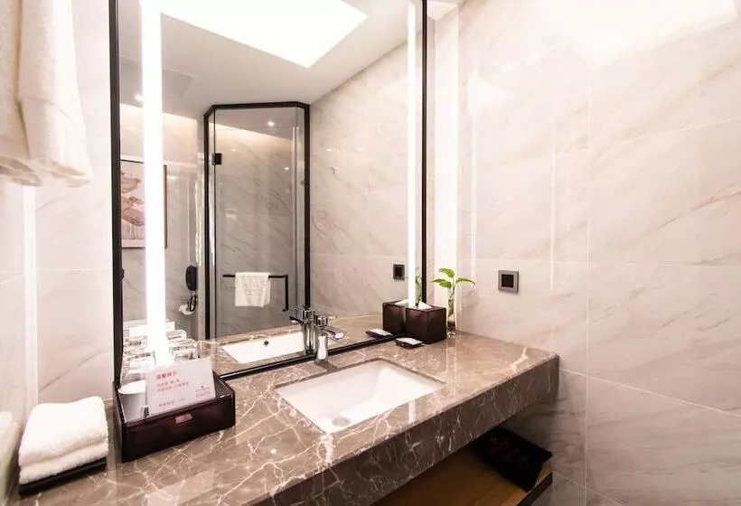 Hotelli Ramada Plaza Wyndham Wenzhou Cangnan