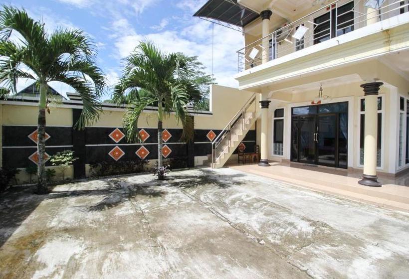 בית מלון כפרי Reddoorz Syariah @ Kompleks Candi  Borobudur