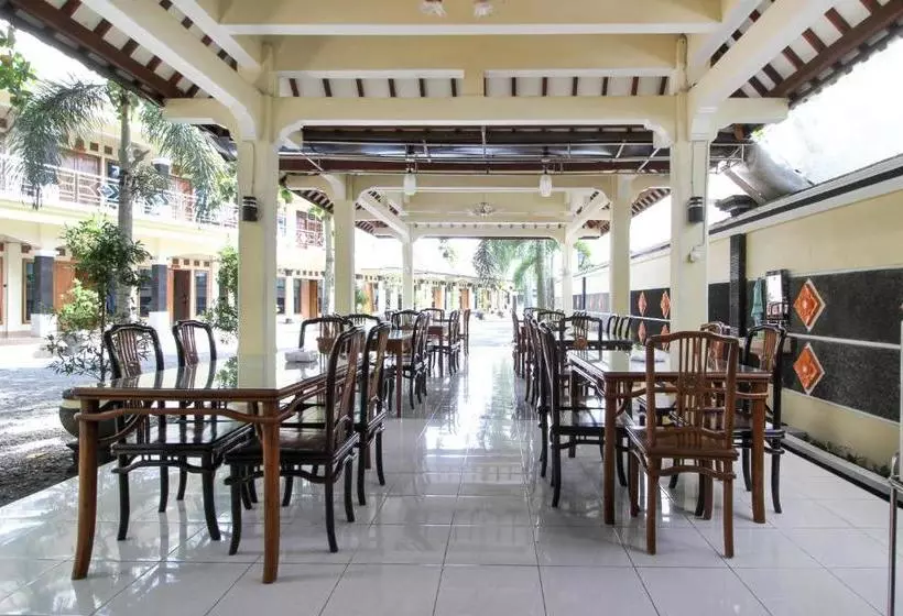 Hotelli Reddoorz Syariah @ Kompleks Candi  Borobudur