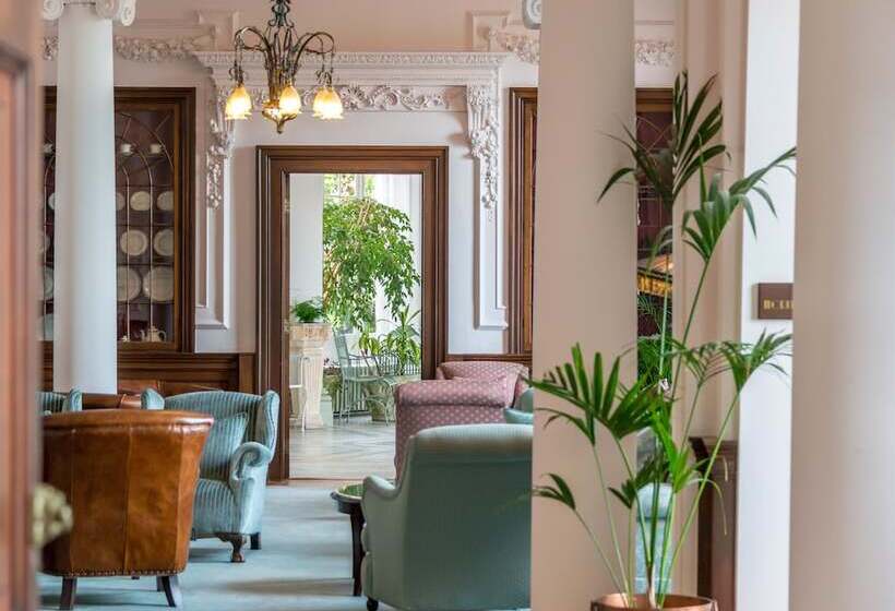 Hawkstone Hall Hotel & Gardens