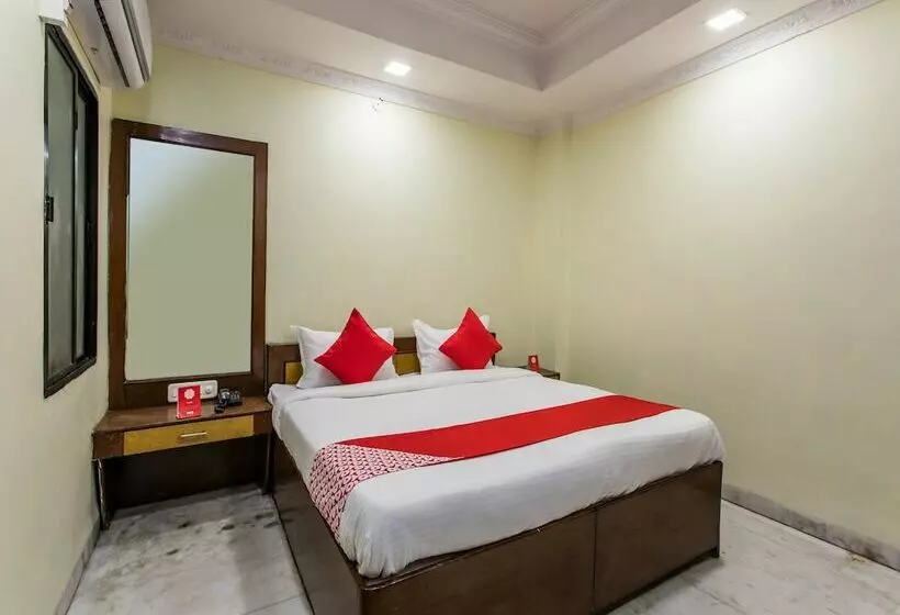 ホテル Oyo 14522 Ganga Residency