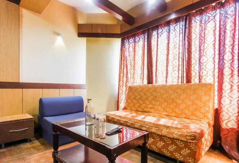 בית מלון כפרי Oyo 22830 Shiva Shanthi Inn