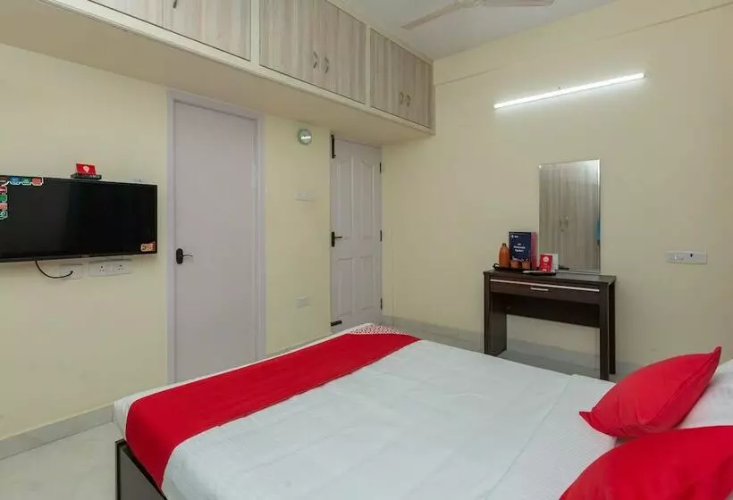 ホテル Oyo 23081 Little Stay Service Apartments