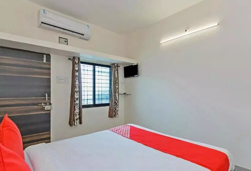 Oyo 24126 Hotel Sai Sagar
