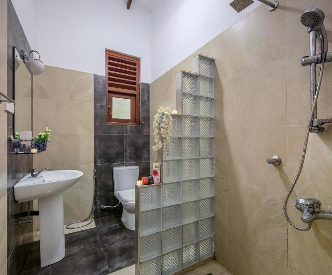 بنسيون Castle Colombo