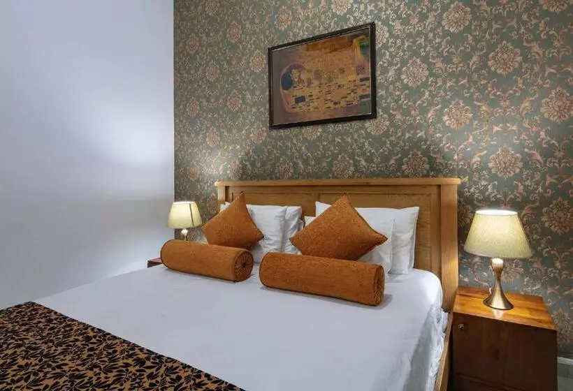 پانسیون Castle Colombo