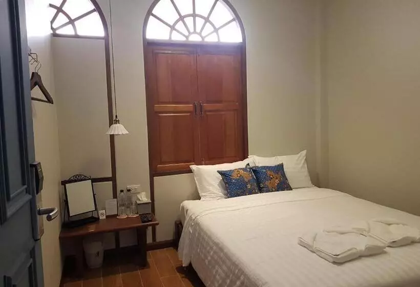 A Day Inn Ranong Hostel