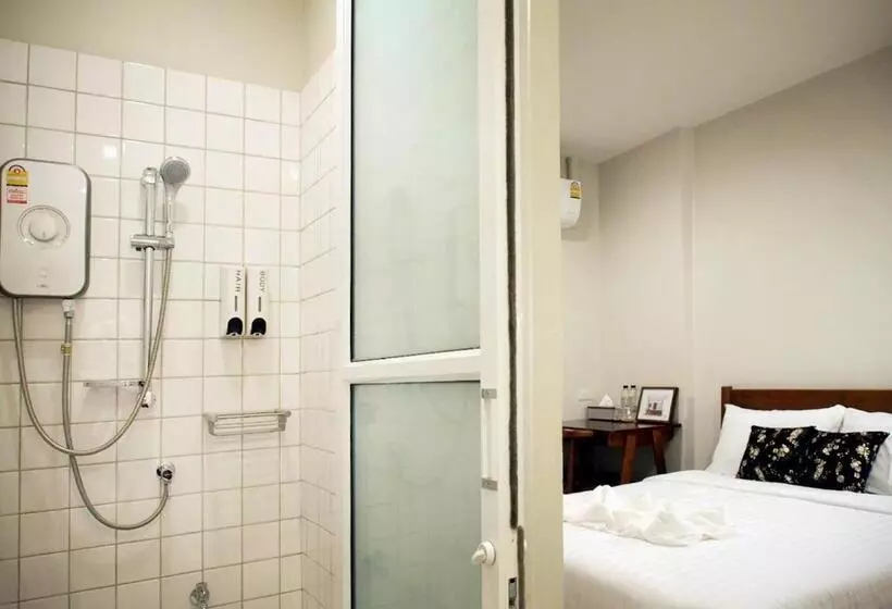 A Day Inn Ranong Hostel