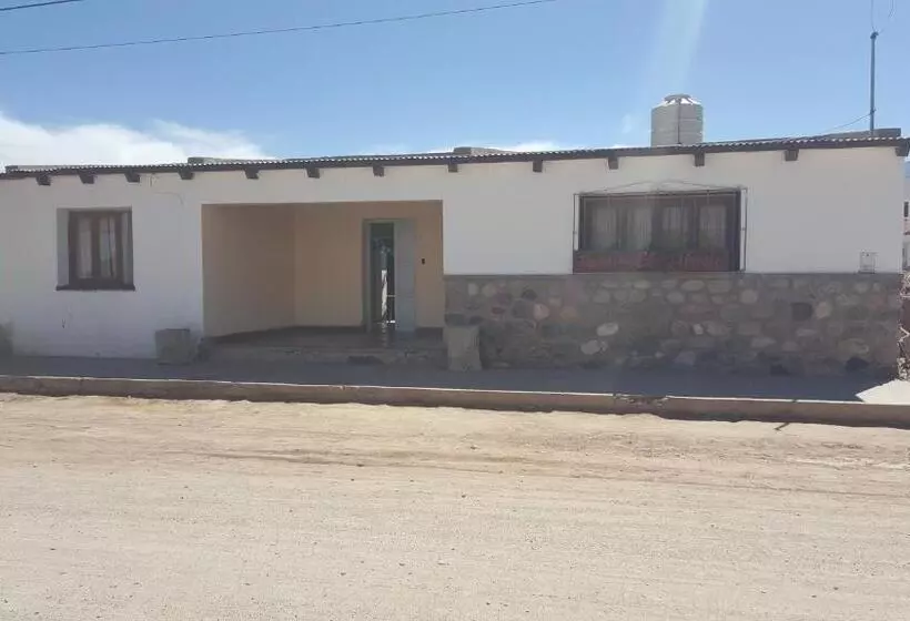 Retkeilymaja Posada El Abuelo