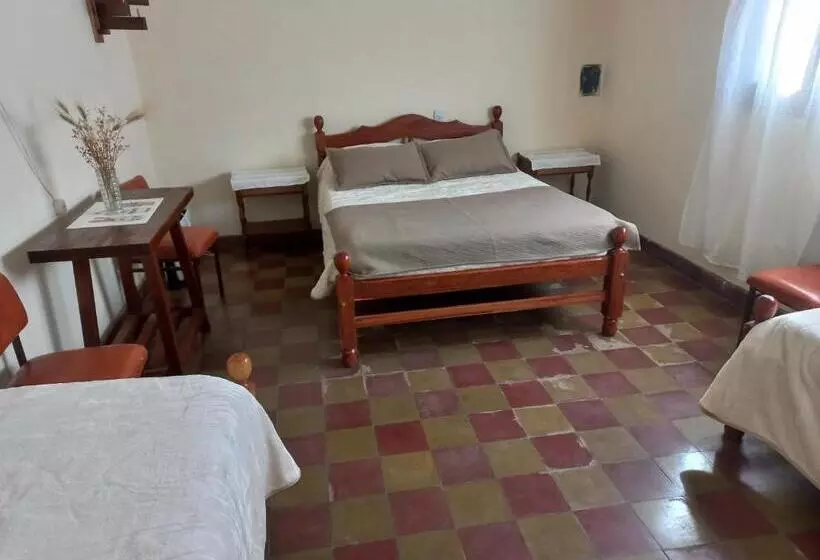 Retkeilymaja Posada El Abuelo