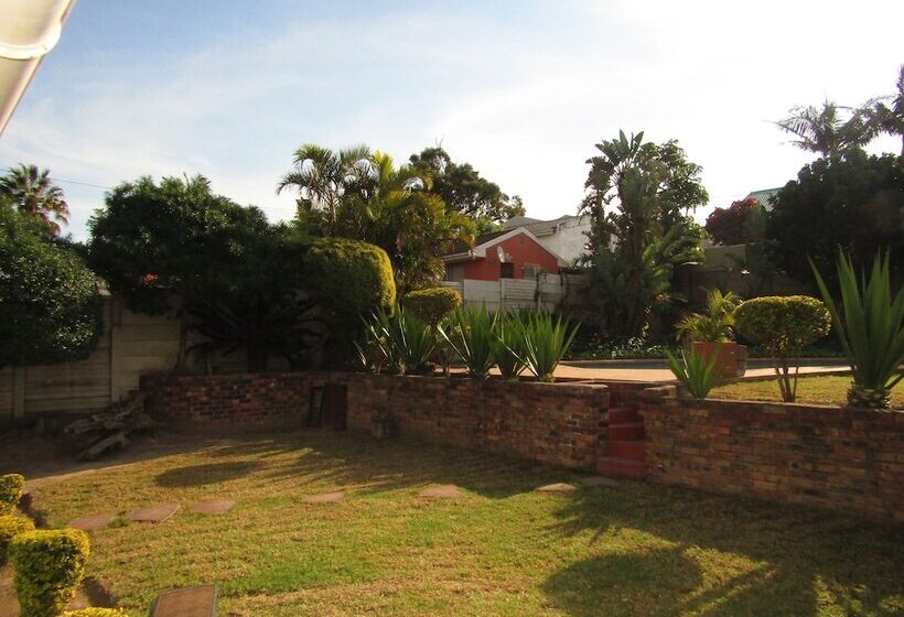 Yolonwabo Bed And Breakfast