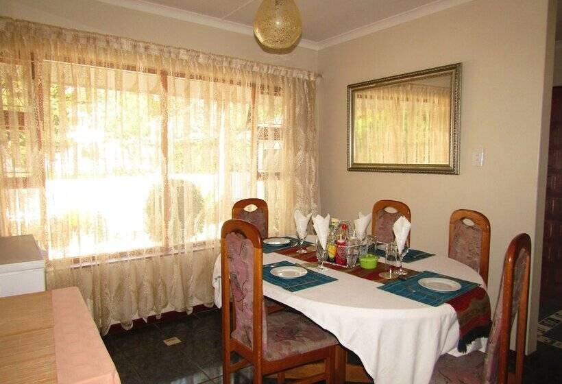 Yolonwabo Bed And Breakfast