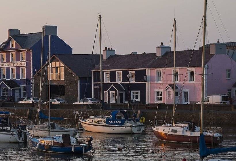 فندق Harbourmaster