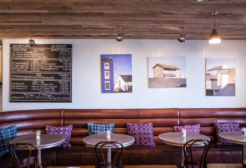 فندق Harbourmaster