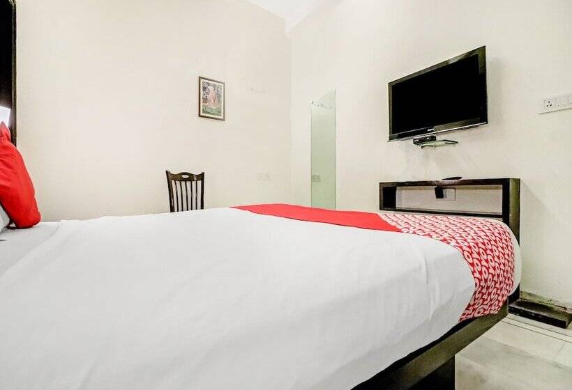 בית מלון כפרי Lalmati Castle