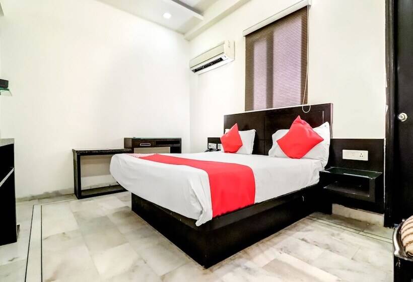 בית מלון כפרי Lalmati Castle