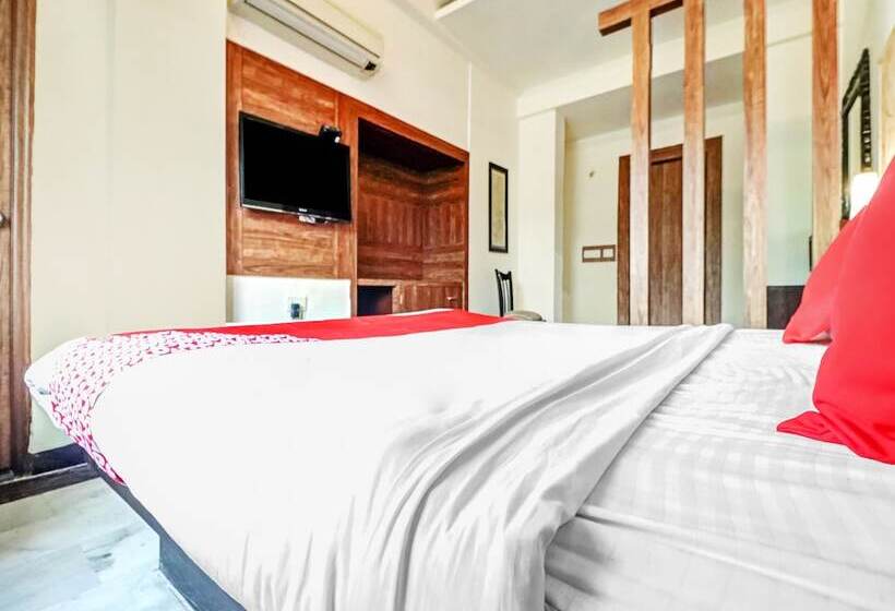 فندق Lalmati Castle