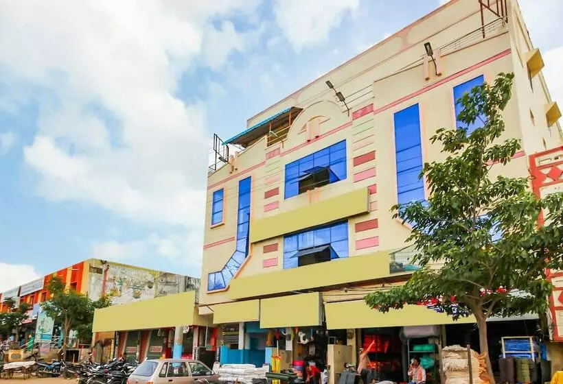 Oyo 18510 Hotel Sri Venkateshwara