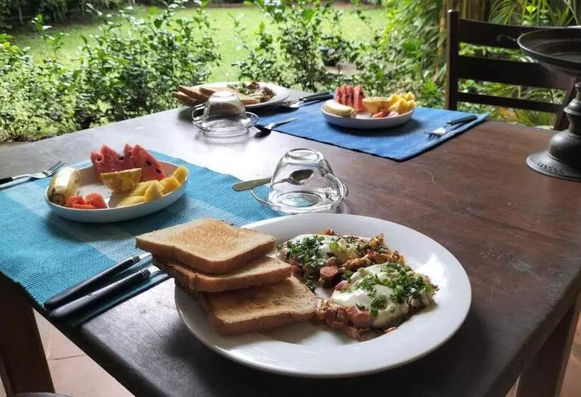 ペンション Onilwe Resort Weligama