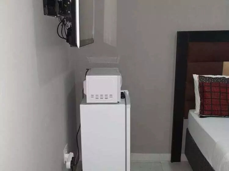 پانسیون Platinum Germiston Ghouse