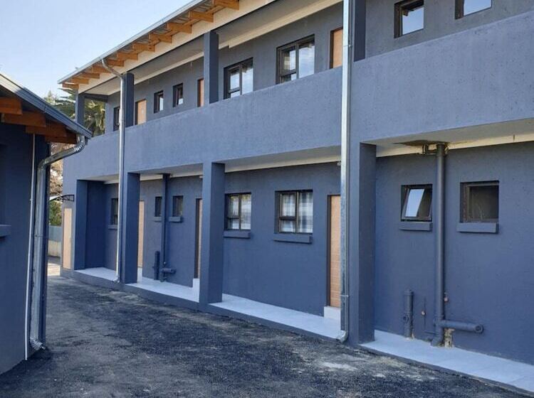 Пансион Platinum Germiston Ghouse