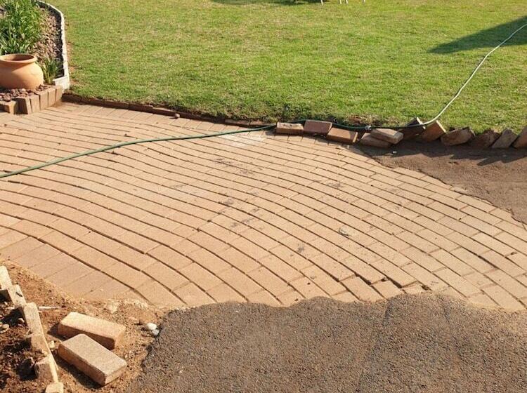 Пансион Platinum Germiston Ghouse