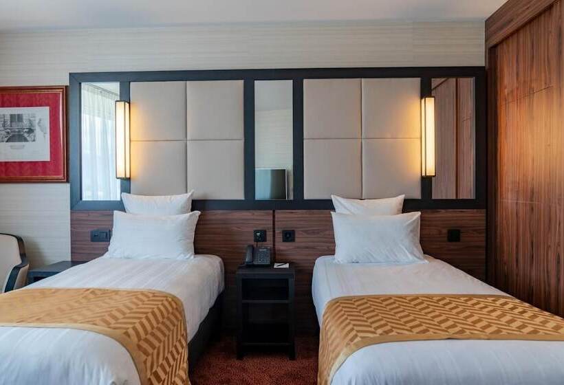 هتل Nash Suites Airport