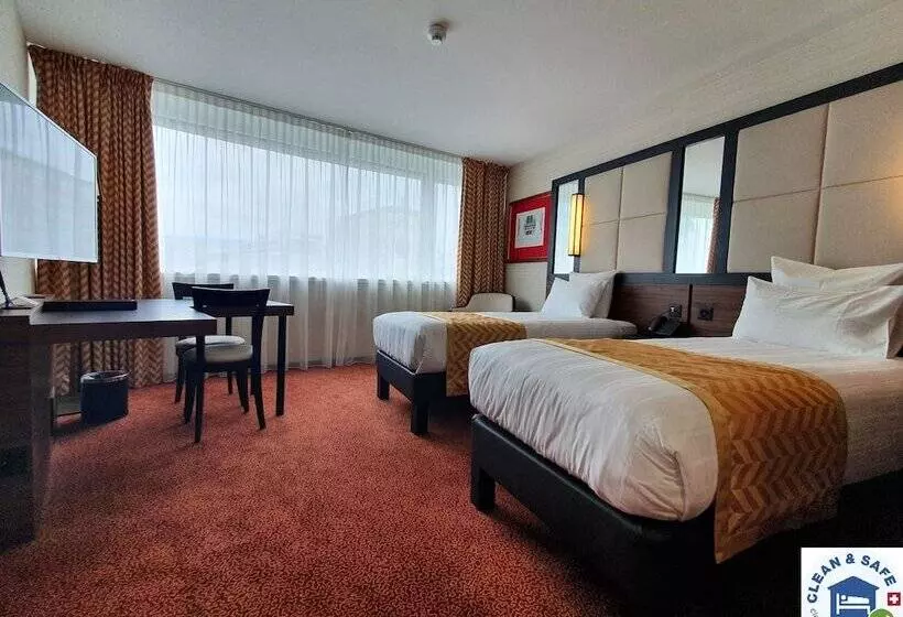 Hotelli Nash Suites Airport