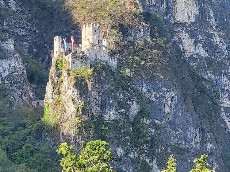 Hotelli Gasthof Salurn