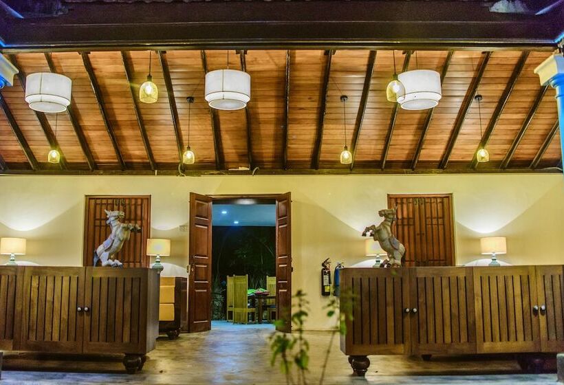 בית מלון כפרי Thambu Illam