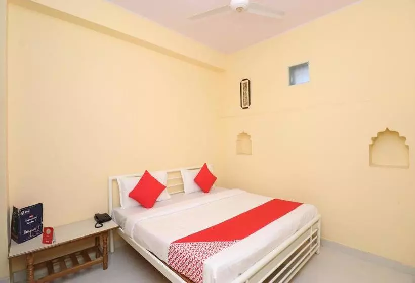 Oyo 22898 Hotel Narayan Palace