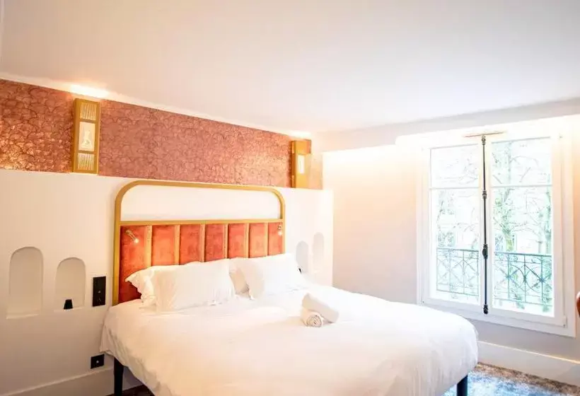 هتل Hôtel Bohem, Sacré Cœur