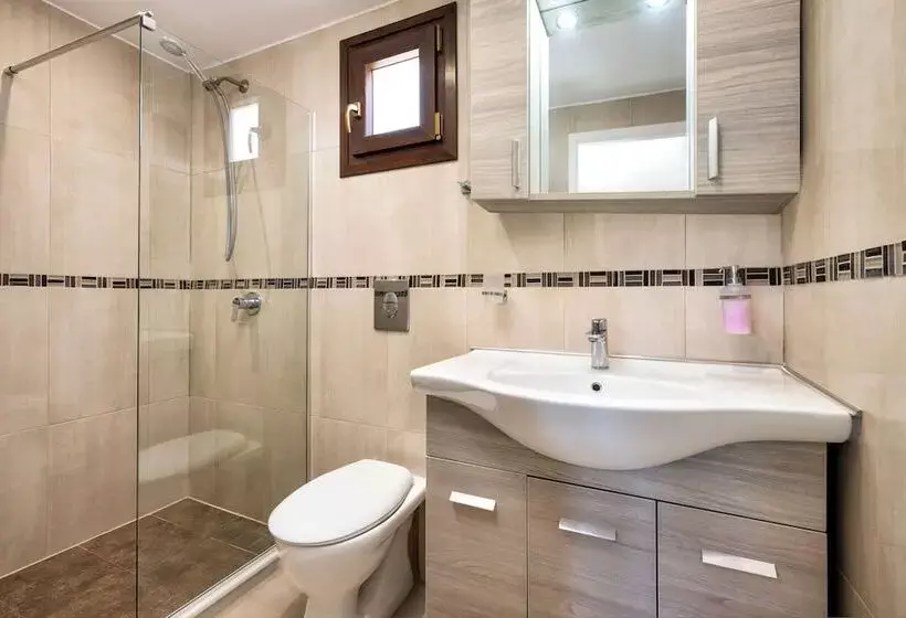 Hotelli Santorinn Suites Fira