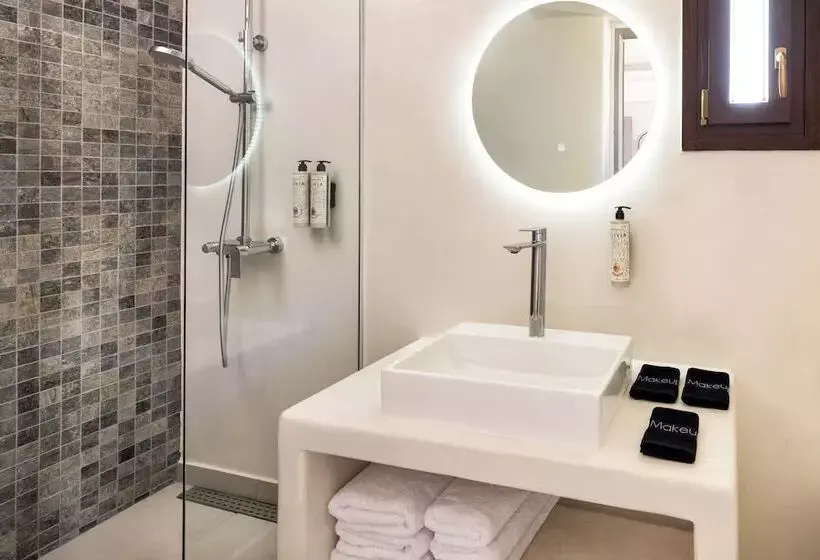 Hotelli Santorinn Suites Fira