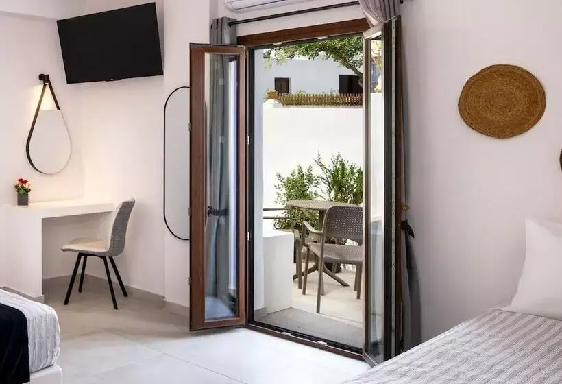 Hotelli Santorinn Suites Fira