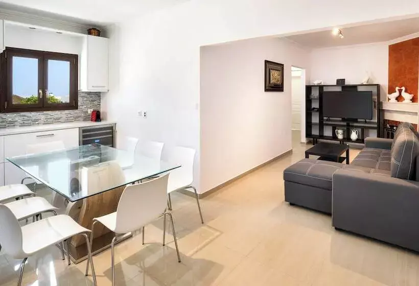 Hotelli Santorinn Suites Fira