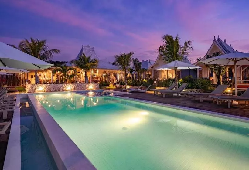 ホテル Paus Putih