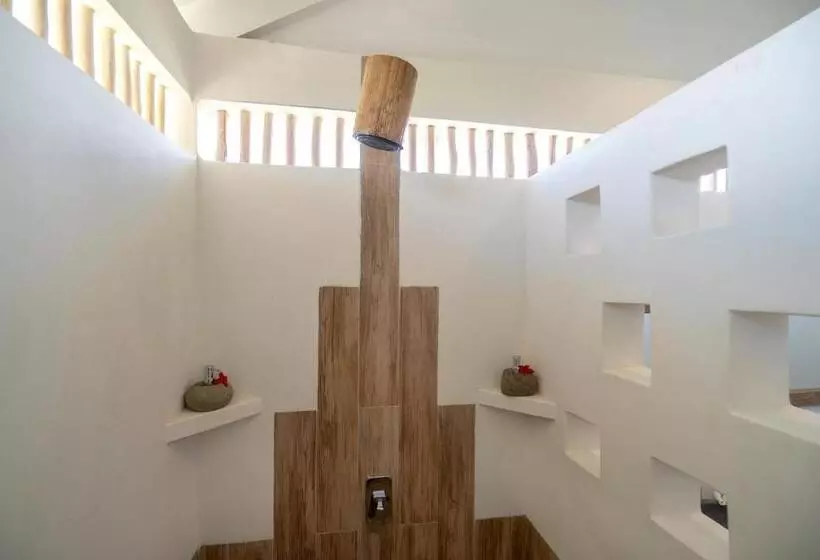 ホテル Paus Putih