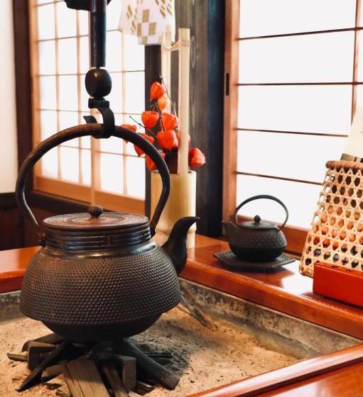 Ryokan 宿屋白金家 Yadoya Shiroganeya 1日1組限定2名から8名様まで 全館貸切り 伝統的建造物の旅籠宿 Traditional Culture Experience