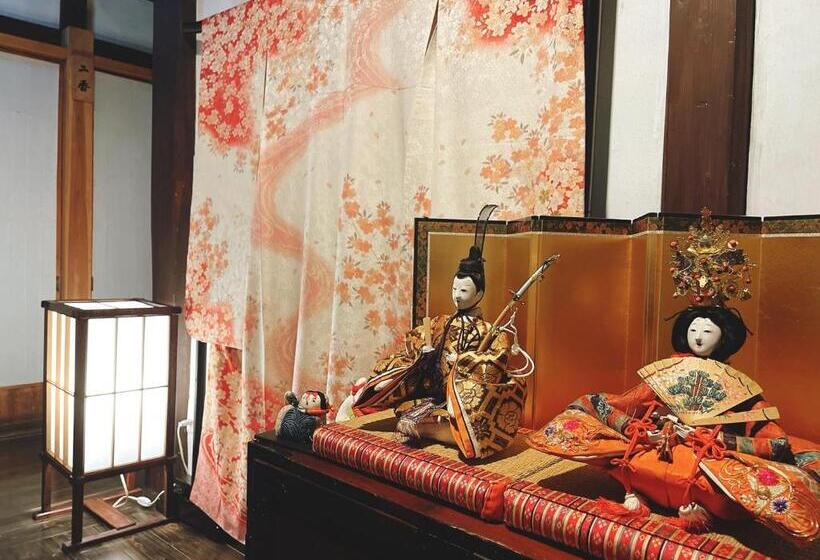 Ryokan 宿屋白金家 Yadoya Shiroganeya 1日1組限定2名から8名様まで 全館貸切り 伝統的建造物の旅籠宿 Traditional Culture Experience