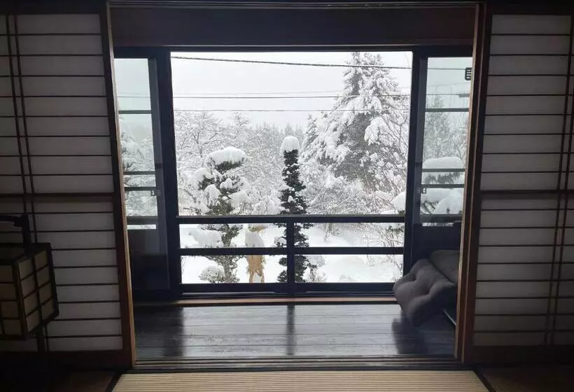 旅館 宿屋白金家 Yadoya Shiroganeya 1日1組限定2名から8名様まで 全館貸切り 伝統的建造物の旅籠宿 Traditional Culture Experience