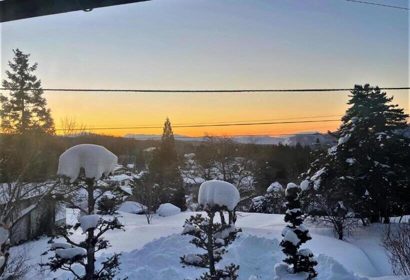 Ryokan 宿屋白金家 Yadoya Shiroganeya 1日1組限定2名から8名様まで 全館貸切り 伝統的建造物の旅籠宿 Traditional Culture Experience