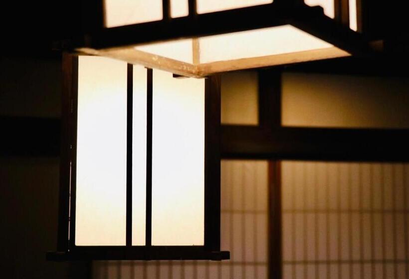 Ryokan 宿屋白金家 Yadoya Shiroganeya 1日1組限定2名から8名様まで 全館貸切り 伝統的建造物の旅籠宿 Traditional Culture Experience