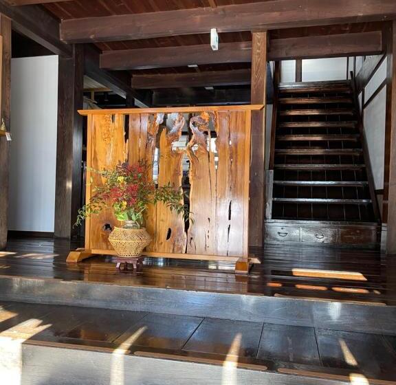 Ryokan 宿屋白金家 Yadoya Shiroganeya 1日1組限定2名から8名様まで 全館貸切り 伝統的建造物の旅籠宿 Traditional Culture Experience