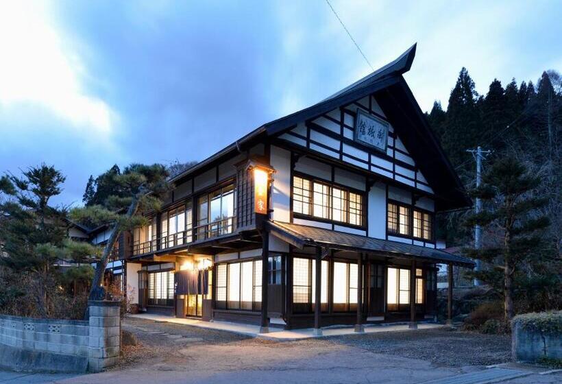 Ryokan 宿屋白金家 Yadoya Shiroganeya 1日1組限定2名から8名様まで 全館貸切り 伝統的建造物の旅籠宿 Traditional Culture Experience