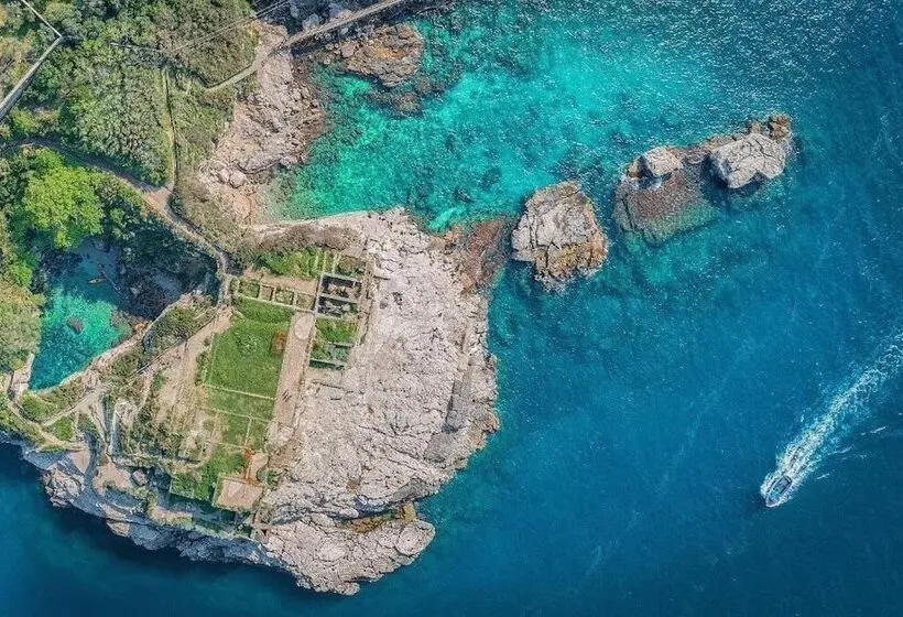 ホテル Hotiday Capo Di Sorrento