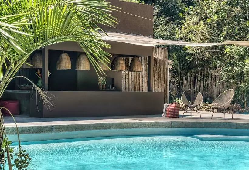 Majatalo Villa Pé Na Areia Com Design Exclusivo