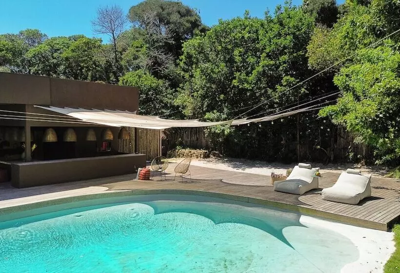 Majatalo Villa Pé Na Areia Com Design Exclusivo